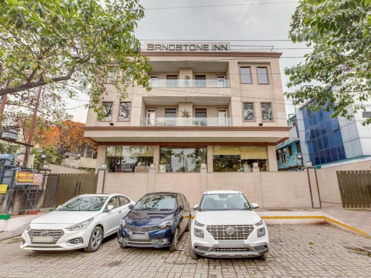 Hotel Sandstone Inn Lucknow Exterior photo