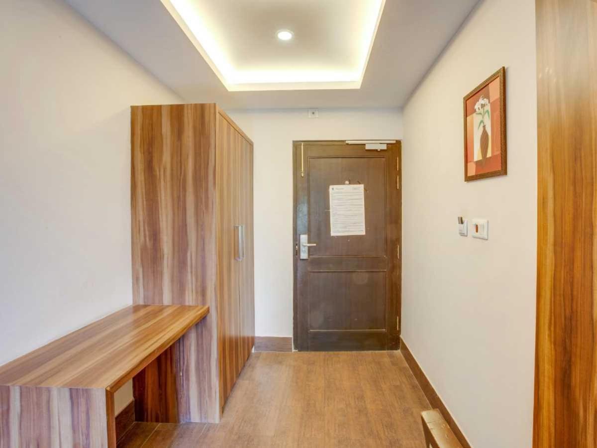 Hotel Sandstone Inn Lucknow Exterior photo
